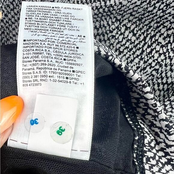 Athleta Delancy Fitted Athletic Dress - Picture 13 of 13